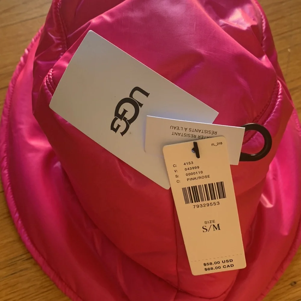 NWT UGG Quilted Logo Bucket Hat - Size S/M - Picture 9 of 10